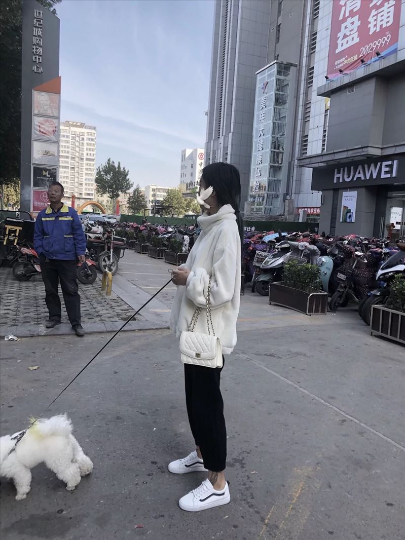 感觉女孩子冬天露脚脖非常非常的好看